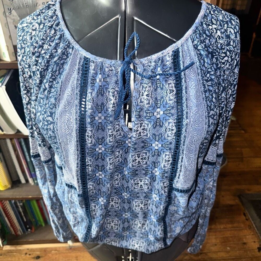 Lucky Brand blue boho western M flowy peasants blouse